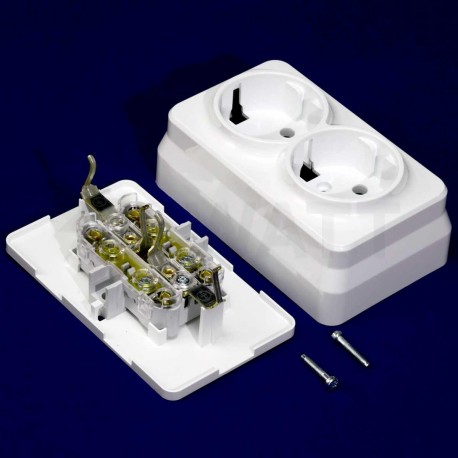 Электрическая двойная розетка Gunsan Misya наружная белая, с заземлением (1051100100150) - в Украине