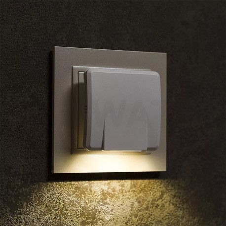 Нічник-розетка LEDVANCE Lunetta Slim Square LED 0,3 Вт білий (4058075227934) - ціна
